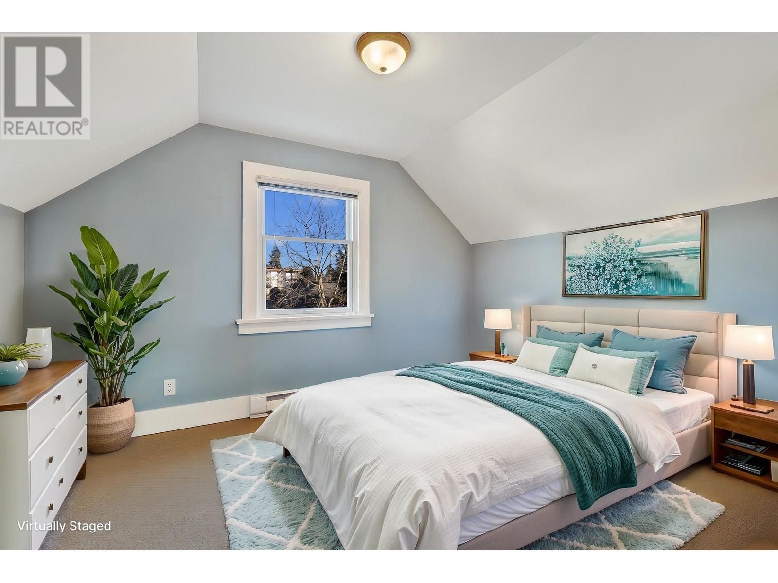 Photo 16 of 805 Longlac Street, Coquitlam BC