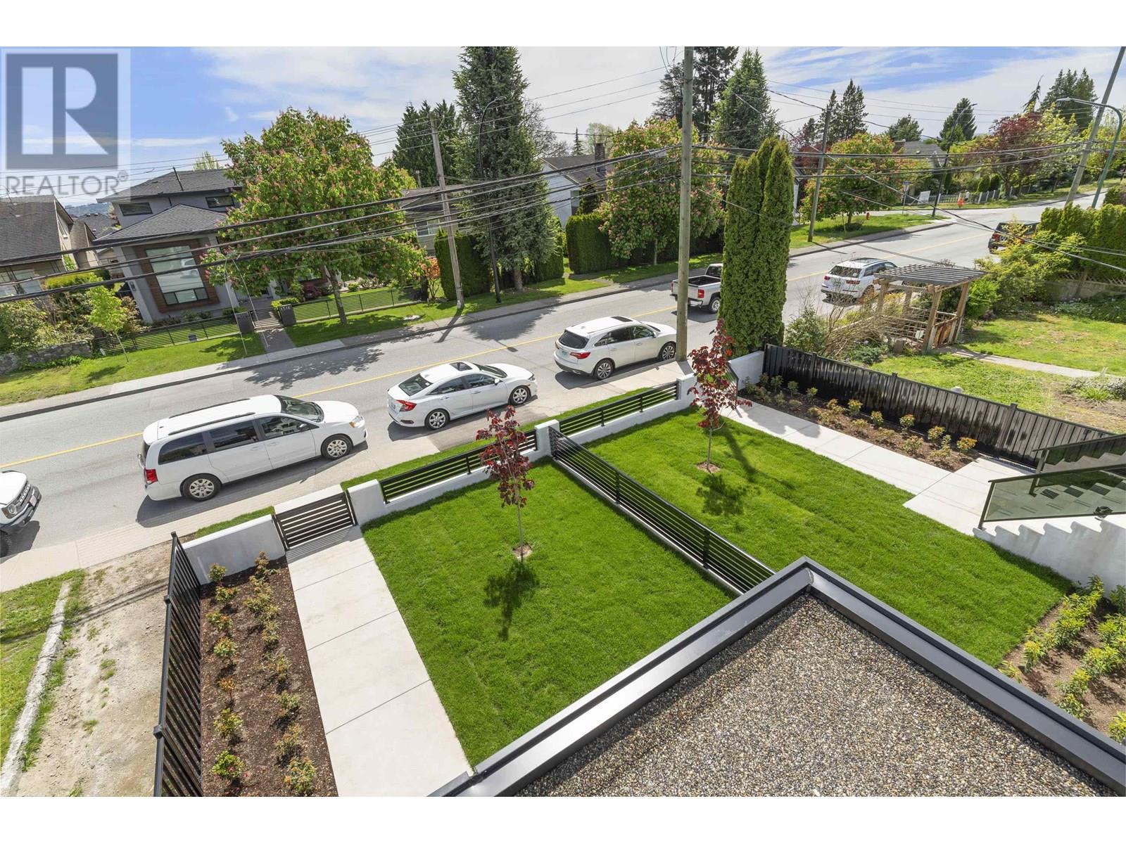 Photo 34 of 7225 10th Avenue, Burnaby BC