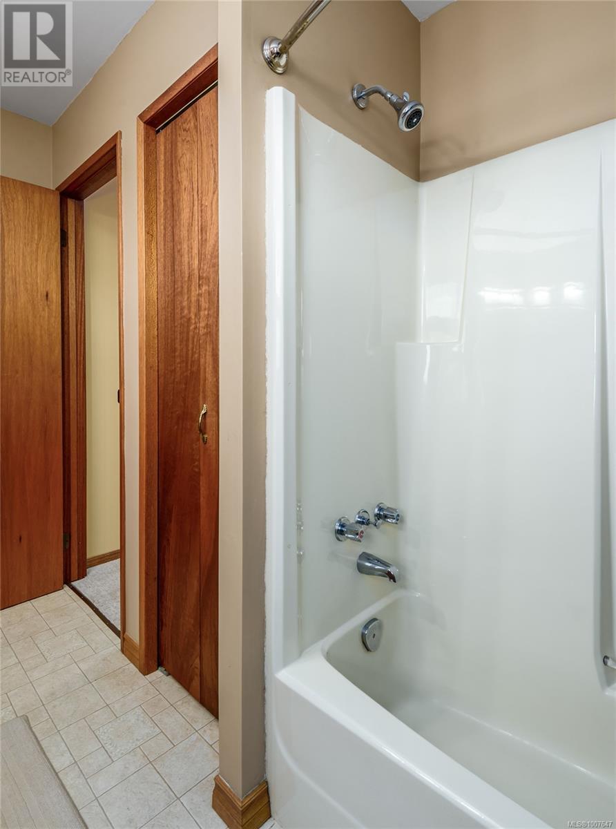 Photo 55 of 2069 Gull Ave, Comox BC