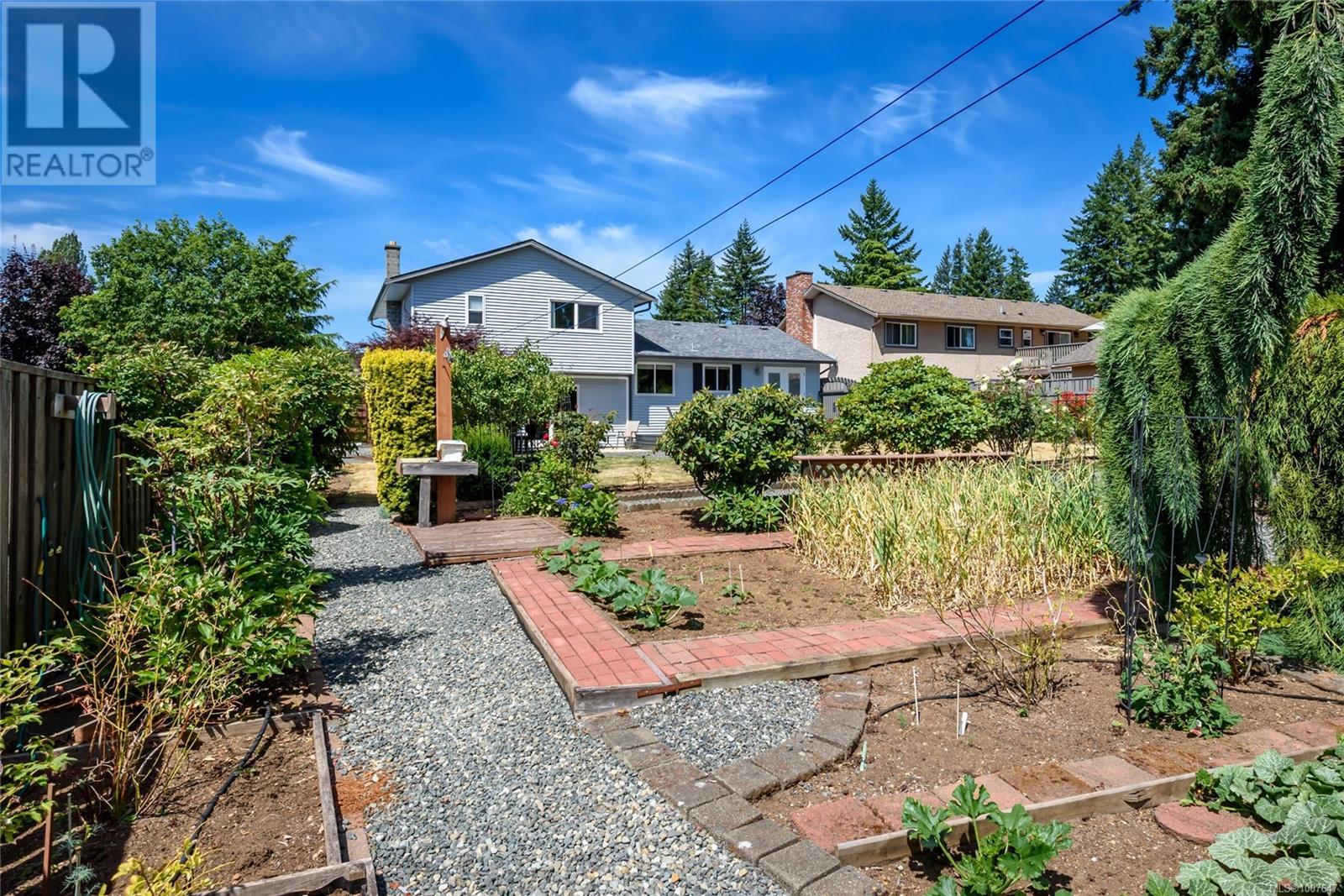 Photo 41 of 2069 Gull Ave, Comox BC