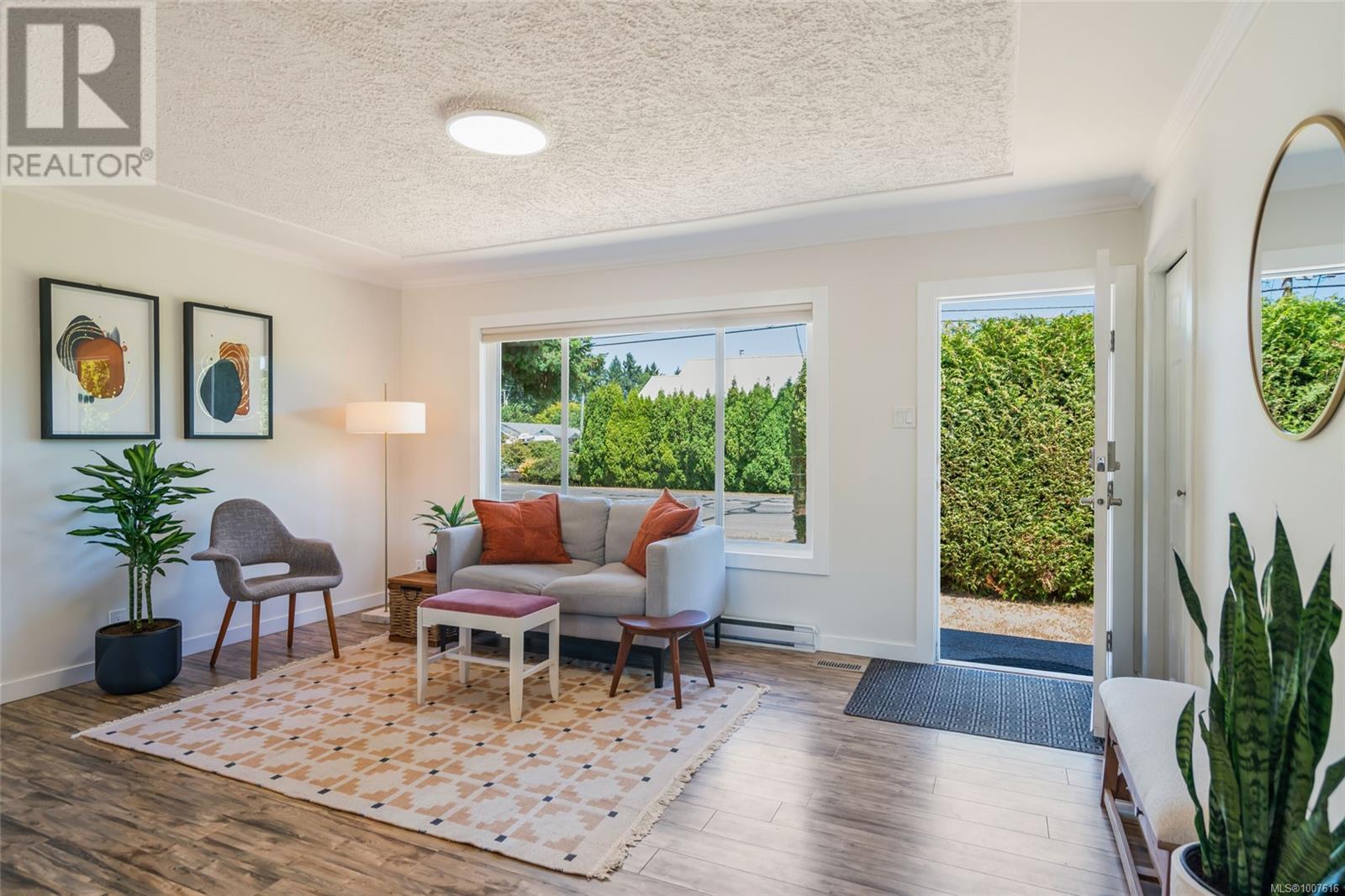 2135 Willemar Ave, Courtenay