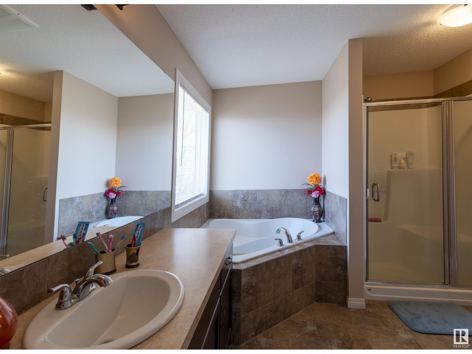 Photo 11 of 1840 56 St Sw, Edmonton AB