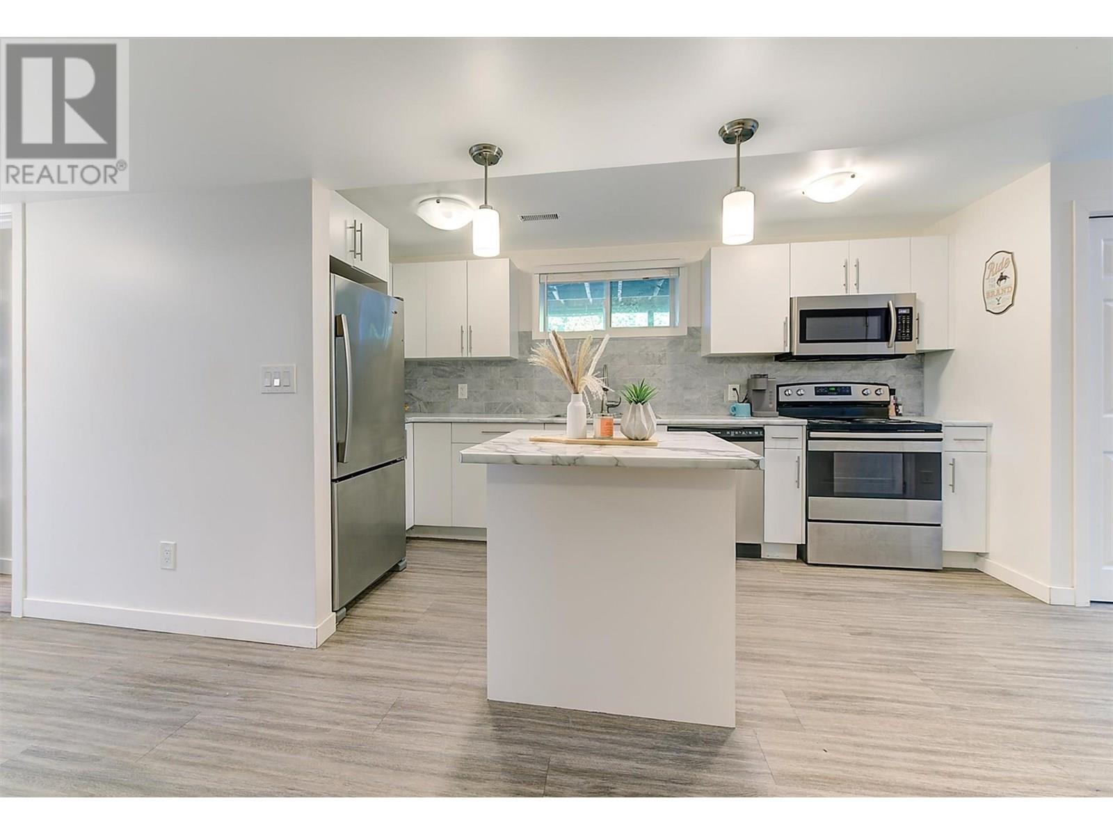  280 Dougall Road South, Kelowna
