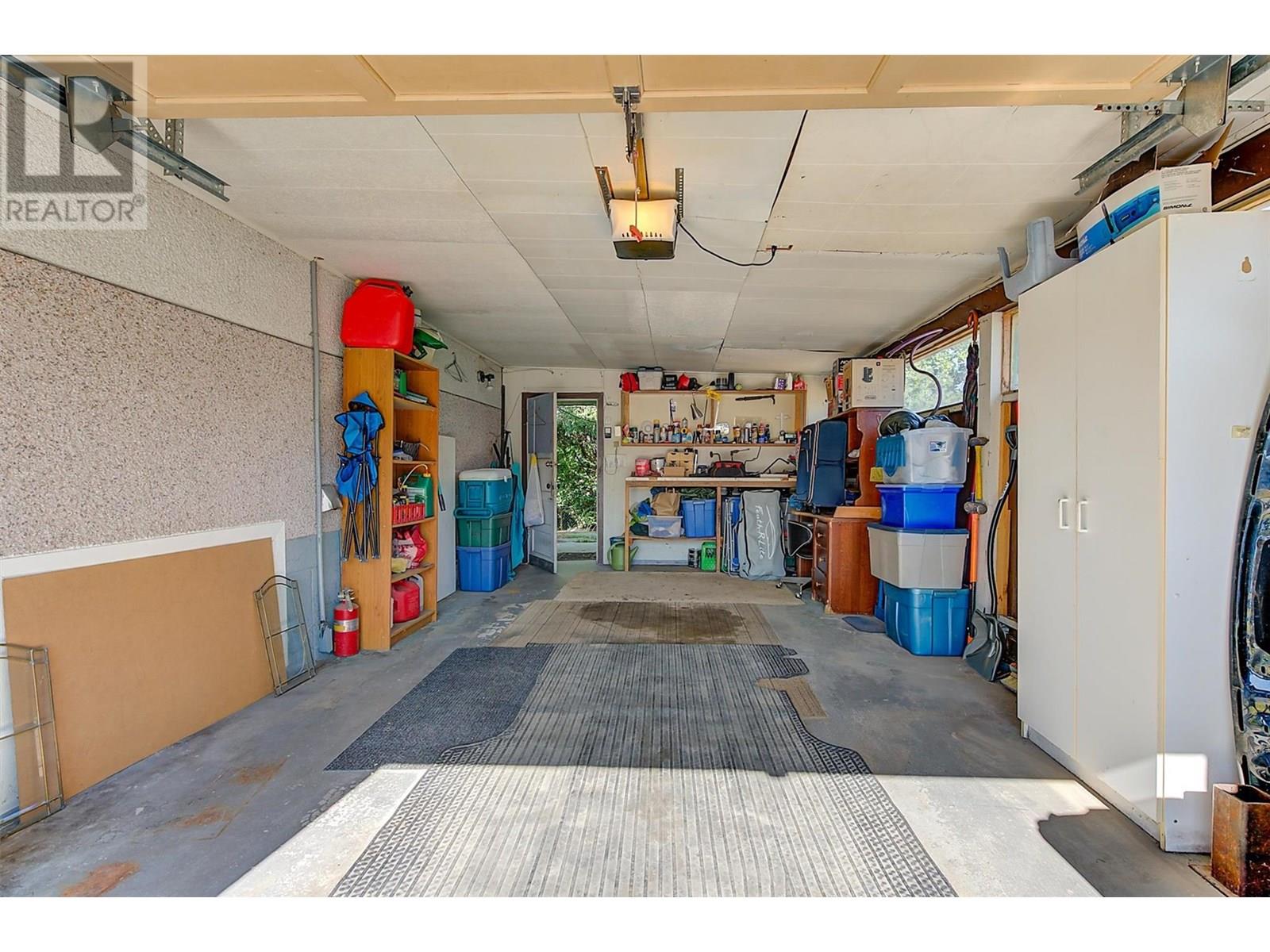  280 Dougall Road South, Kelowna