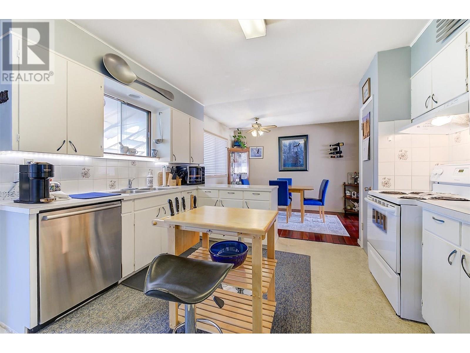  280 Dougall Road South, Kelowna