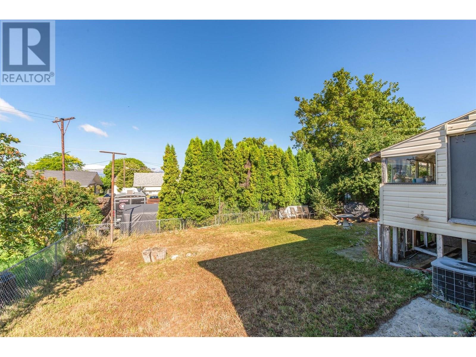  280 Dougall Road South, Kelowna