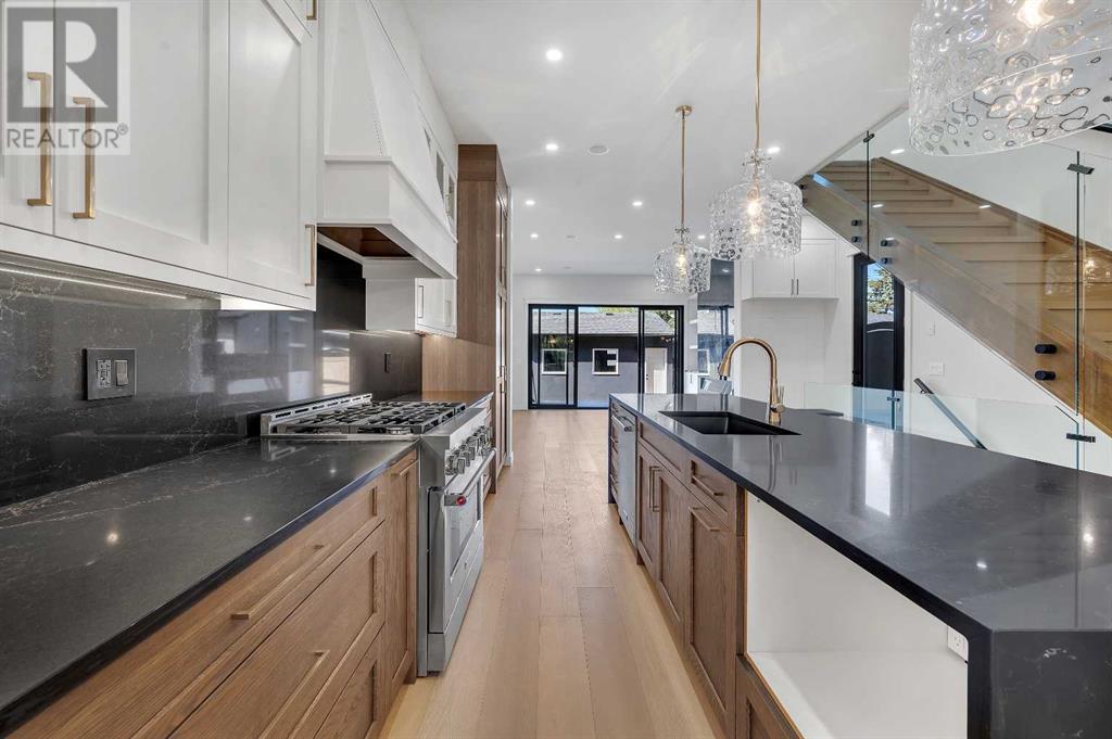 Photo 10 of 2626 4 Avenue Nw, Calgary AB
