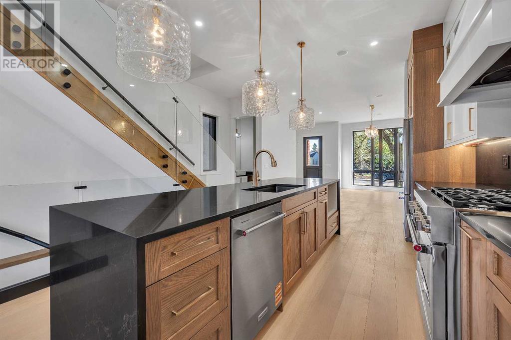 Photo 9 of 2626 4 Avenue Nw, Calgary AB