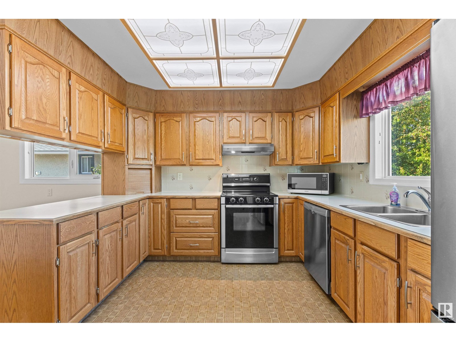 Photo 63 of 10936 151 St Nw, Edmonton AB