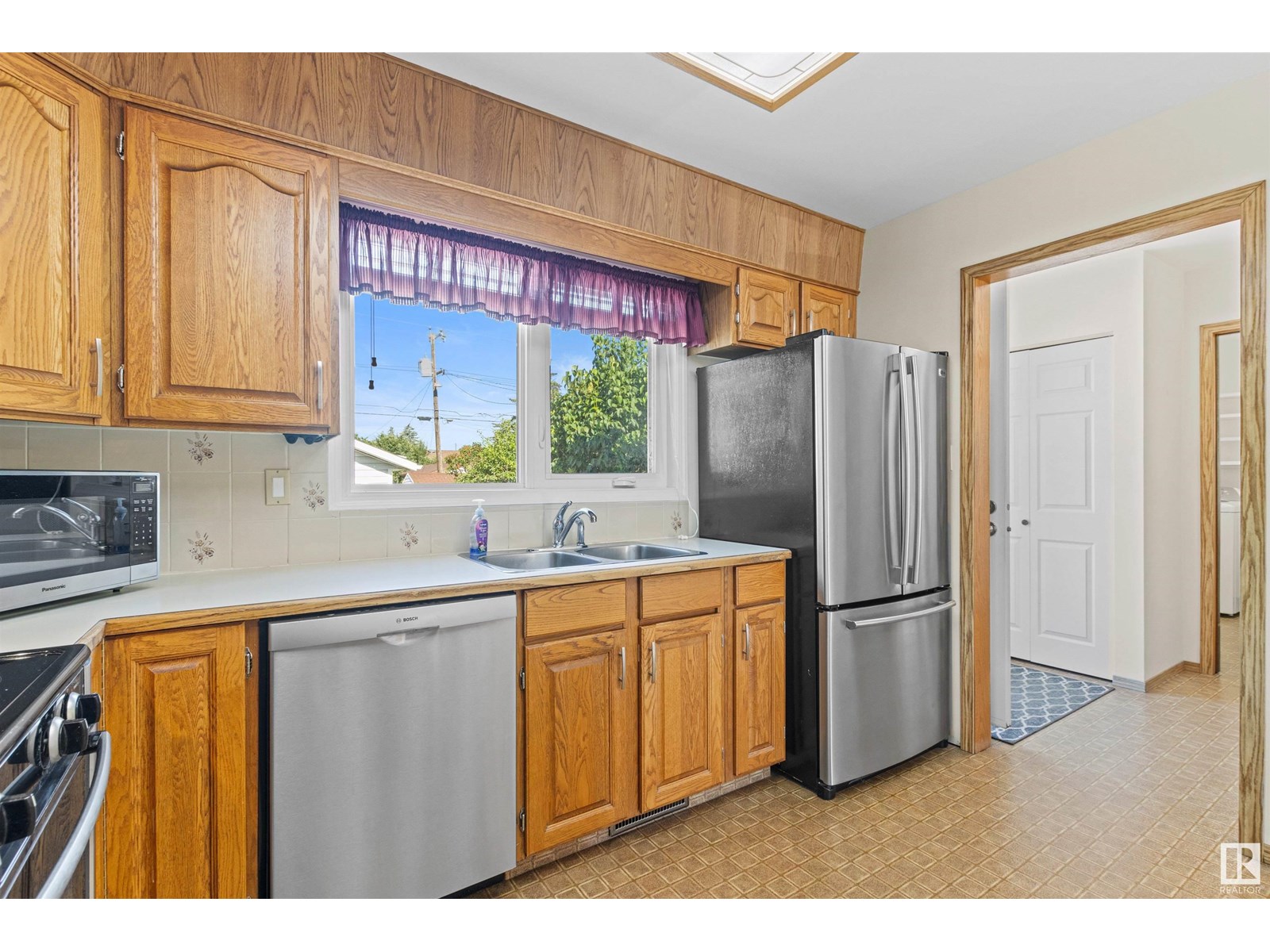 Photo 56 of 10936 151 St Nw, Edmonton AB