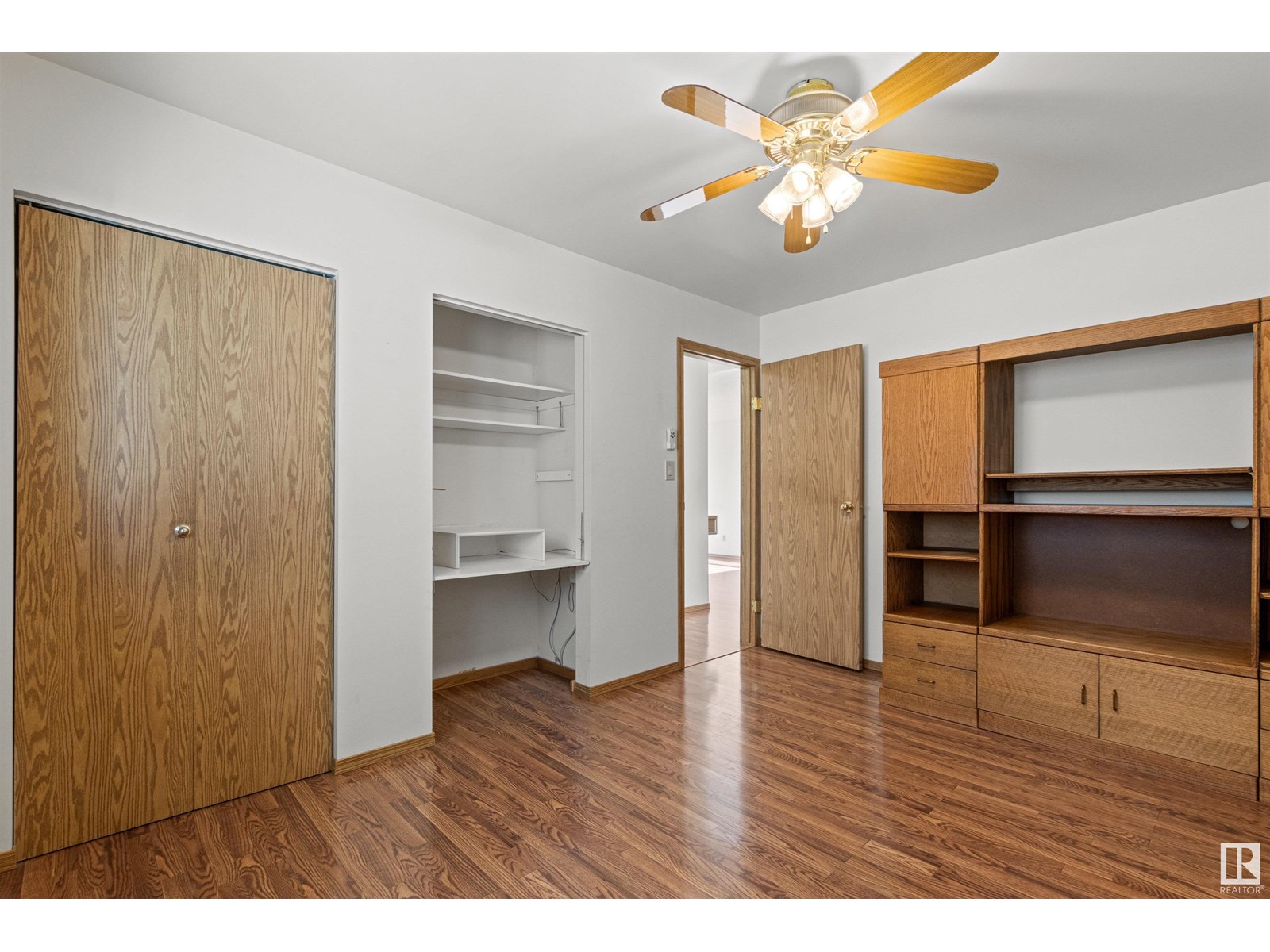 Photo 15 of 10936 151 St Nw, Edmonton AB