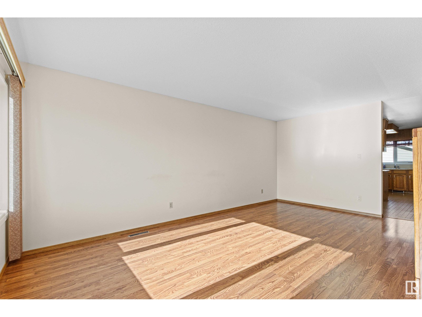 Photo 52 of 10936 151 St Nw, Edmonton AB