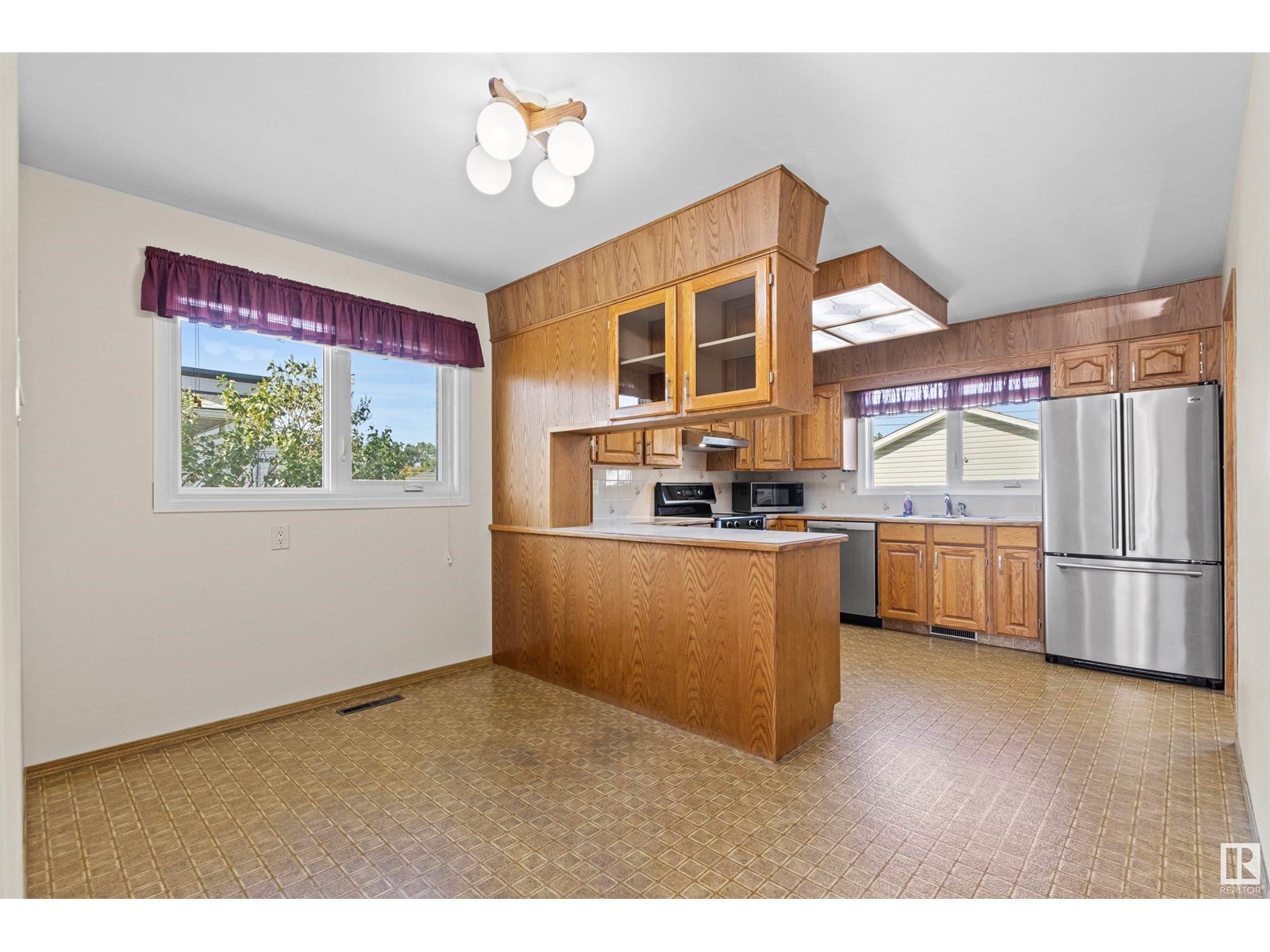 Photo 38 of 10936 151 St Nw, Edmonton AB