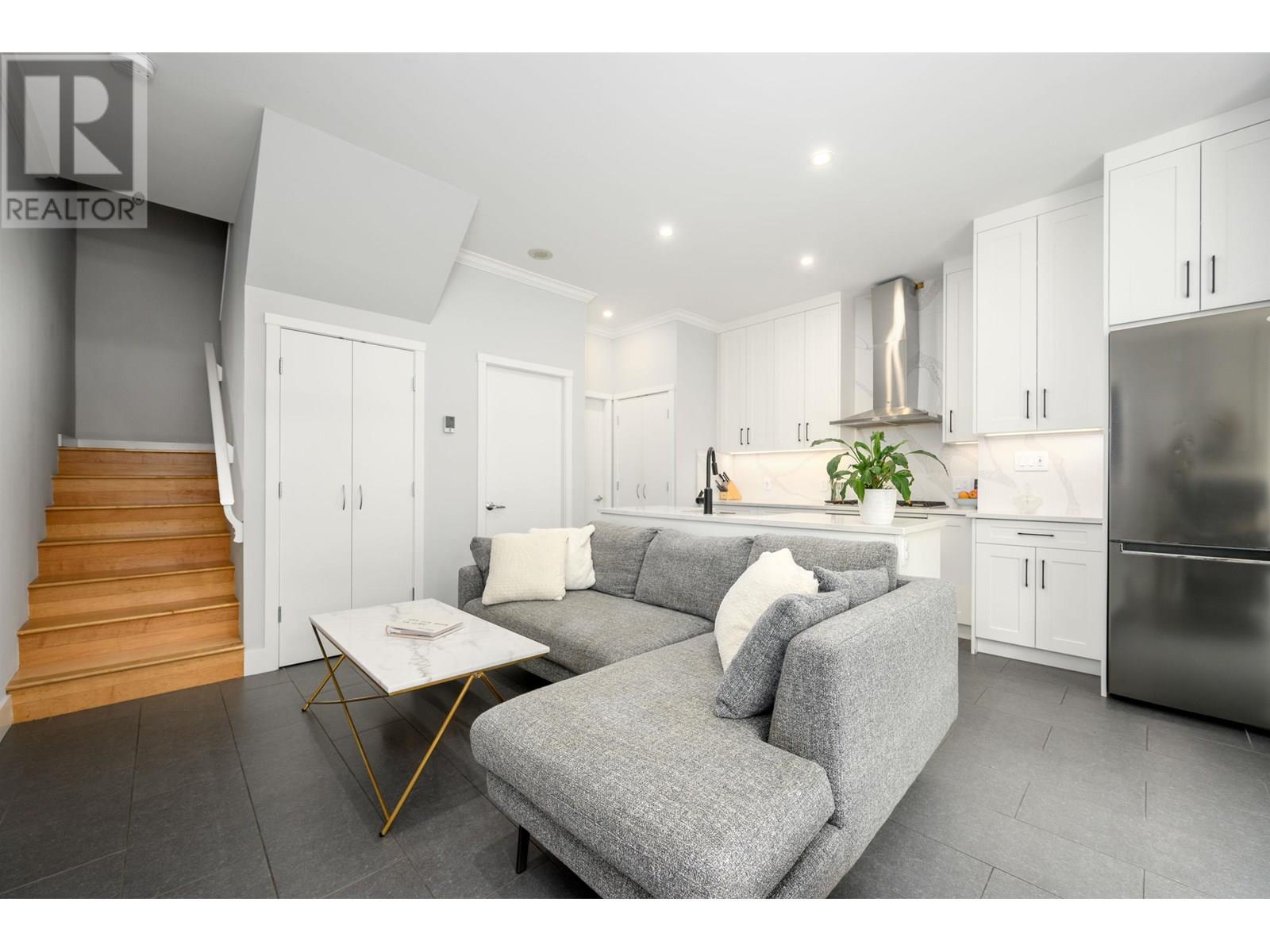 Photo 6 of 987 Richards Street, Vancouver BC