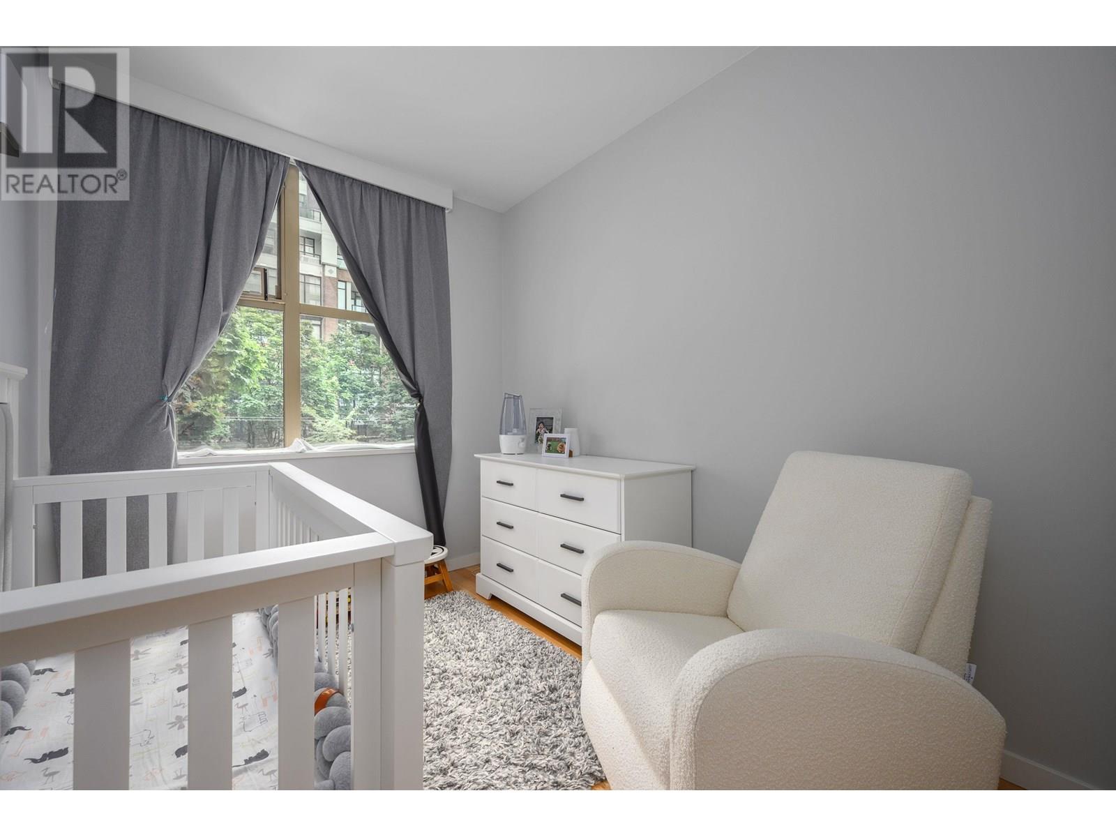Photo 13 of 987 Richards Street, Vancouver BC