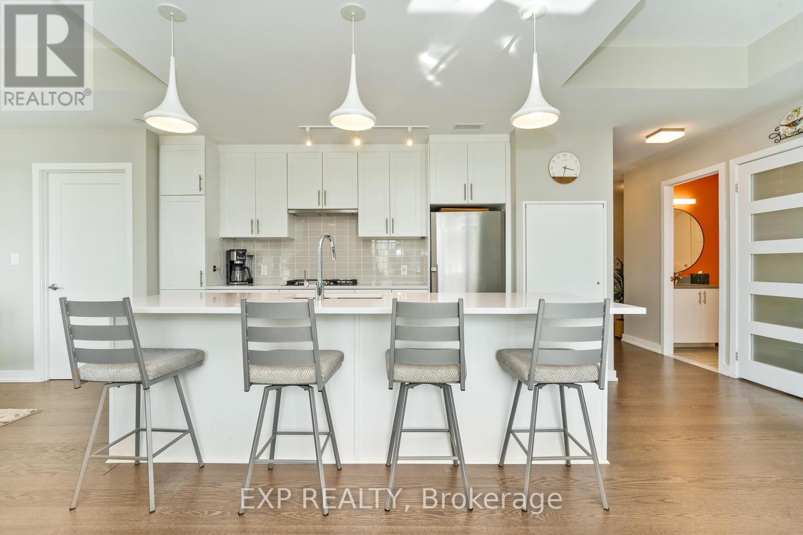 Photo 10 of 209 570 De Mazenod Avenue, Ottawa ON