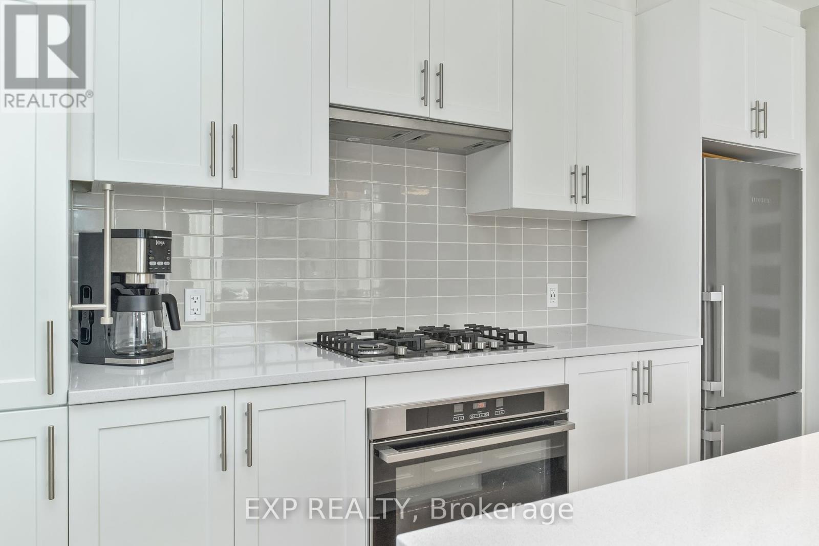 Photo 11 of 209 570 De Mazenod Avenue, Ottawa ON