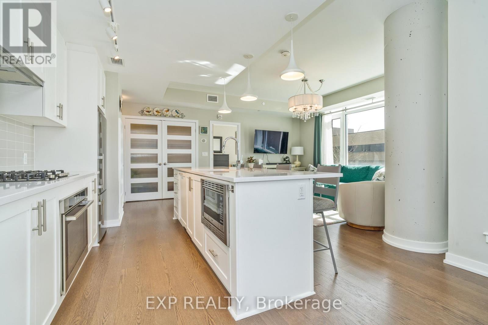 Photo 17 of 209 570 De Mazenod Avenue, Ottawa ON