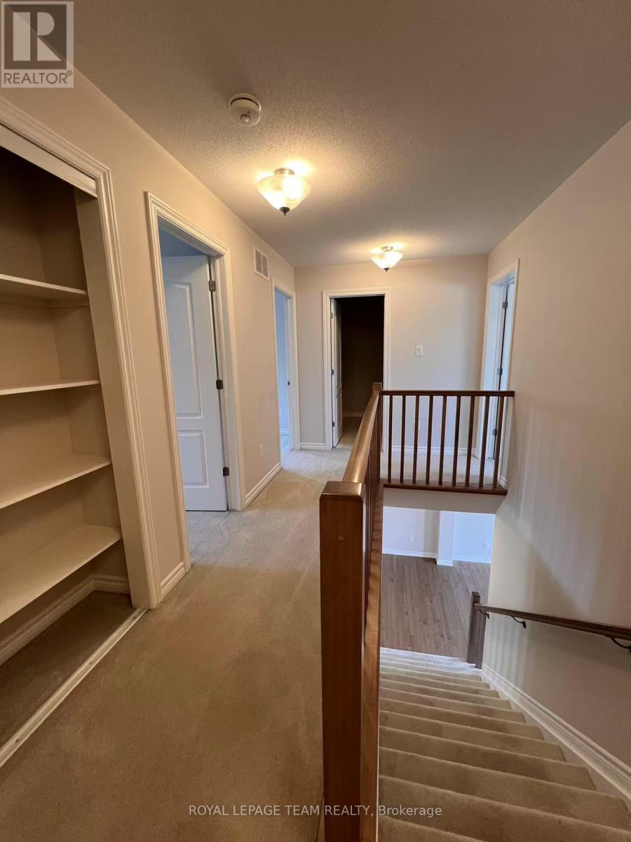 Photo 11 of 621 Crevier Walk, Ottawa ON