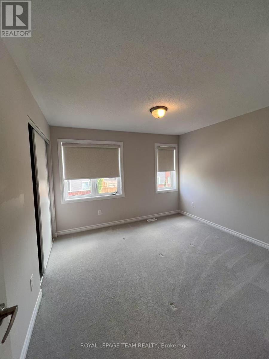 Photo 13 of 621 Crevier Walk, Ottawa ON