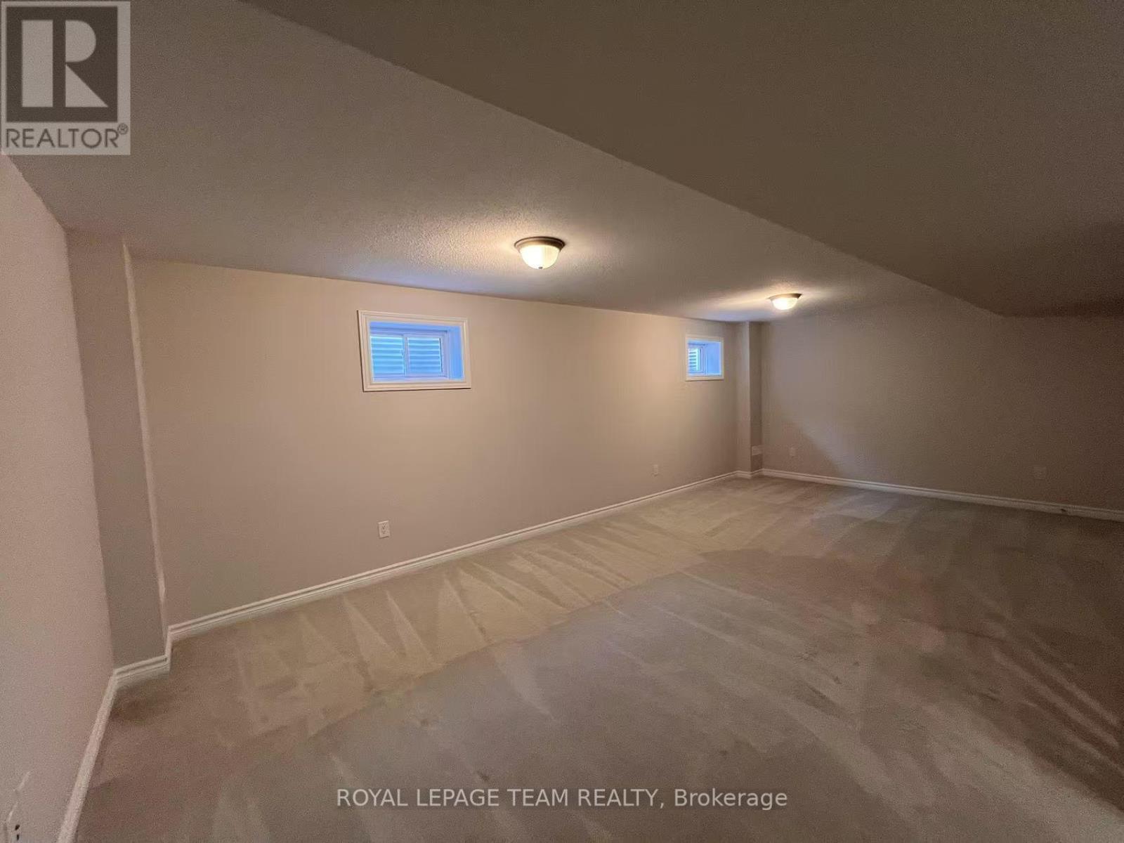 Photo 23 of 621 Crevier Walk, Ottawa ON