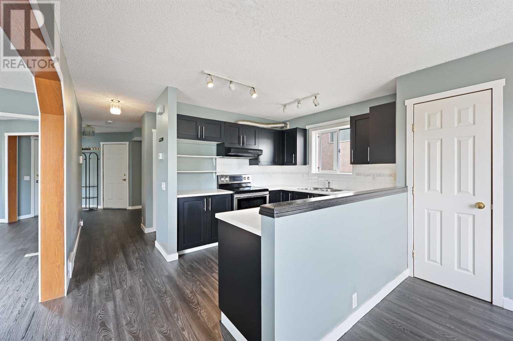 Single Family House for Sale in  Hidden Valley Park NW Hidden Valley Calgary 
