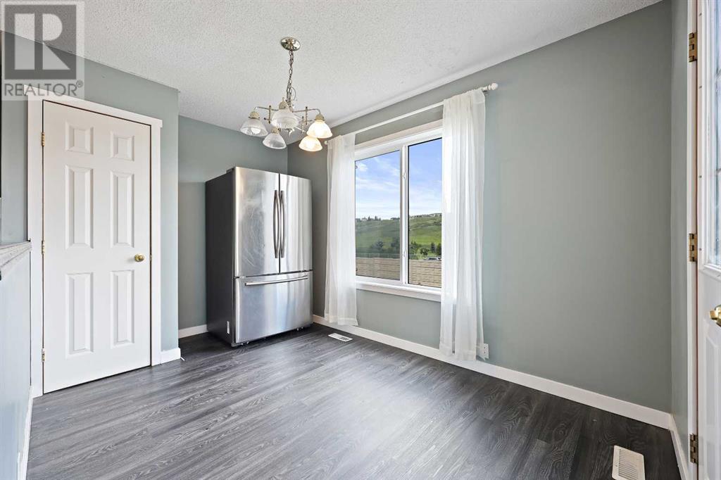Single Family House for Sale in  Hidden Valley Park NW Hidden Valley Calgary 