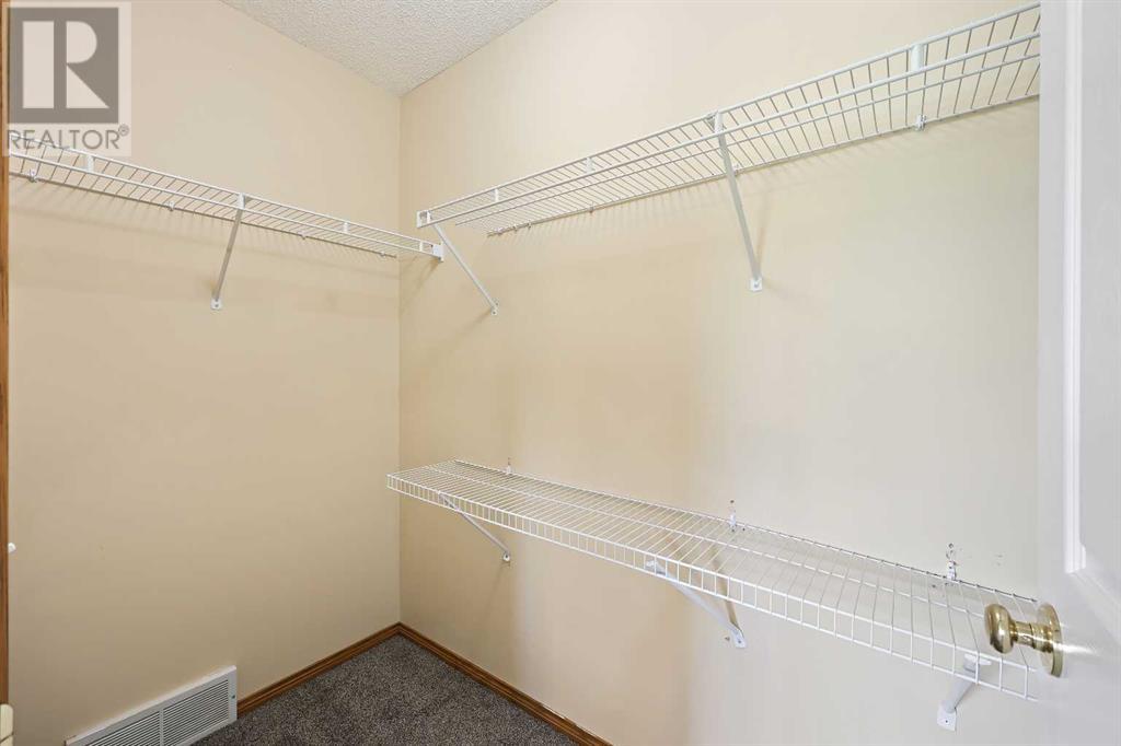 Single Family House for Sale in  Hidden Valley Park NW Hidden Valley Calgary 