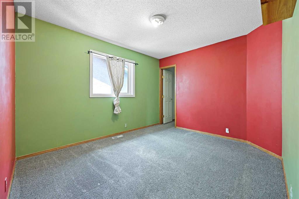 Single Family House for Sale in  Hidden Valley Park NW Hidden Valley Calgary 