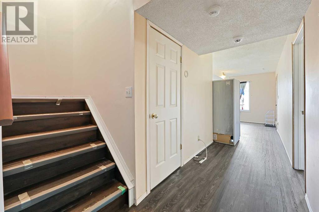 Single Family House for Sale in  Hidden Valley Park NW Hidden Valley Calgary 