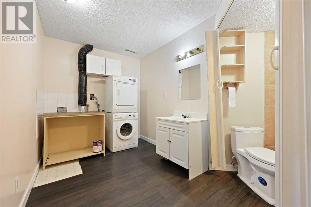 Single Family House for Sale in  Hidden Valley Park NW Hidden Valley Calgary 