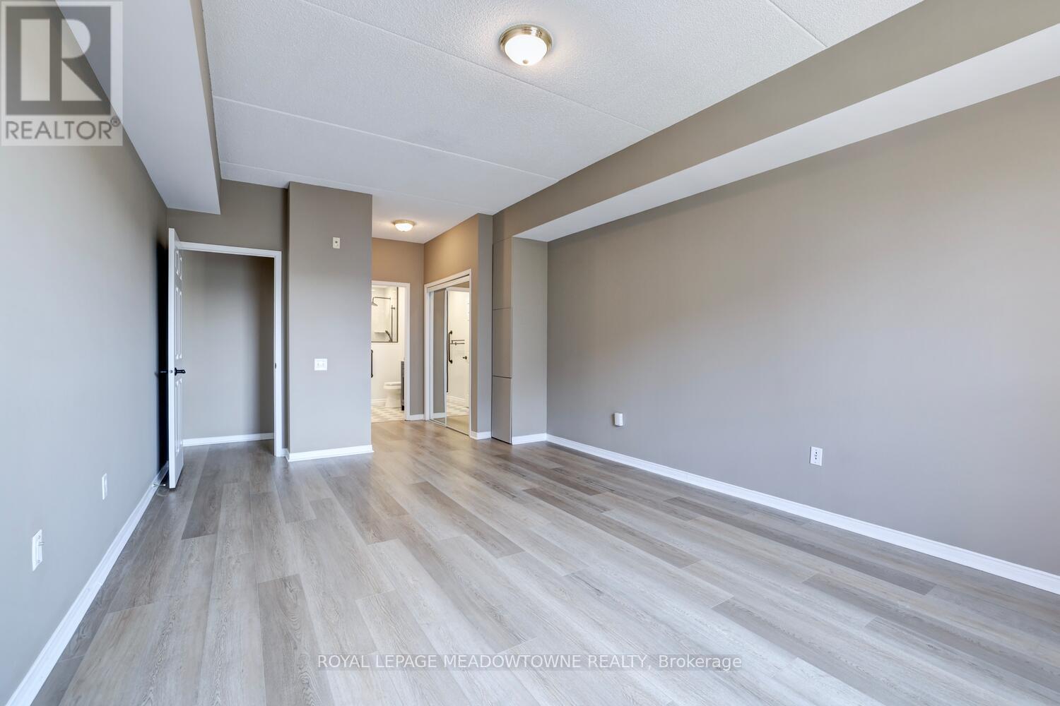 Photo 15 of 606 2075 Amherst Heights Drive, Burlington ON