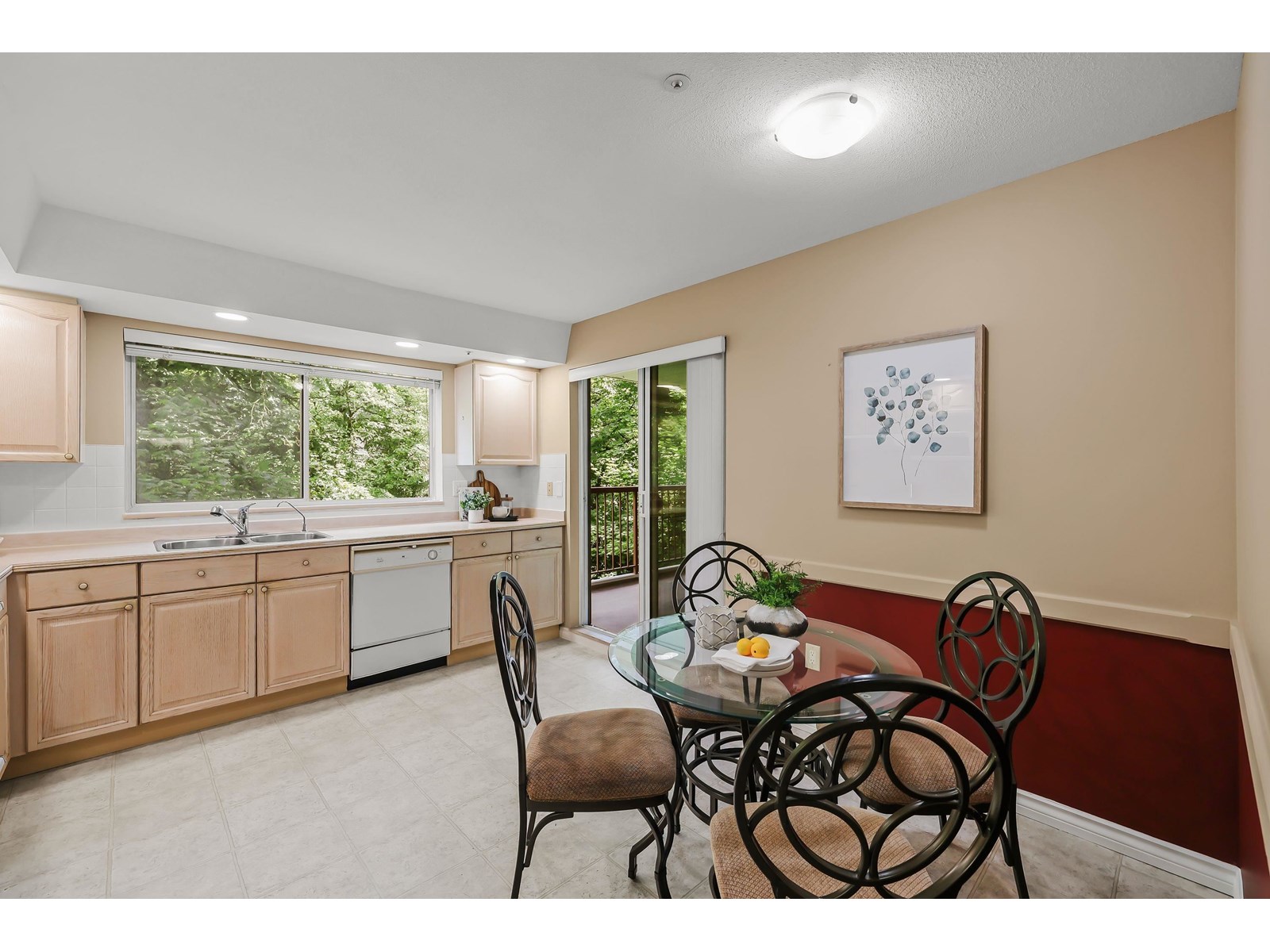 Photo 12 of 106 5776 200 Street, Langley BC
