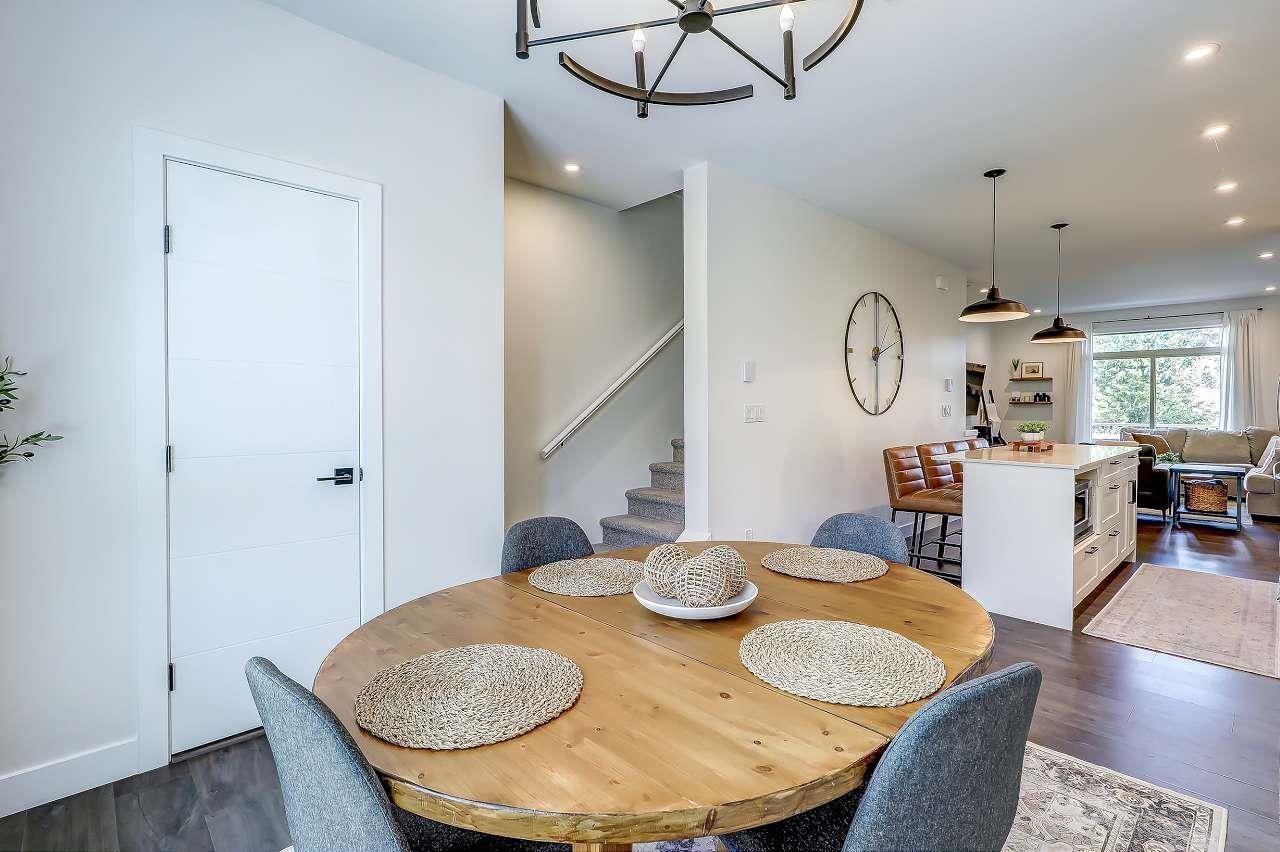 Photo 4 of 17 1708 King George Boulevard, Surrey BC