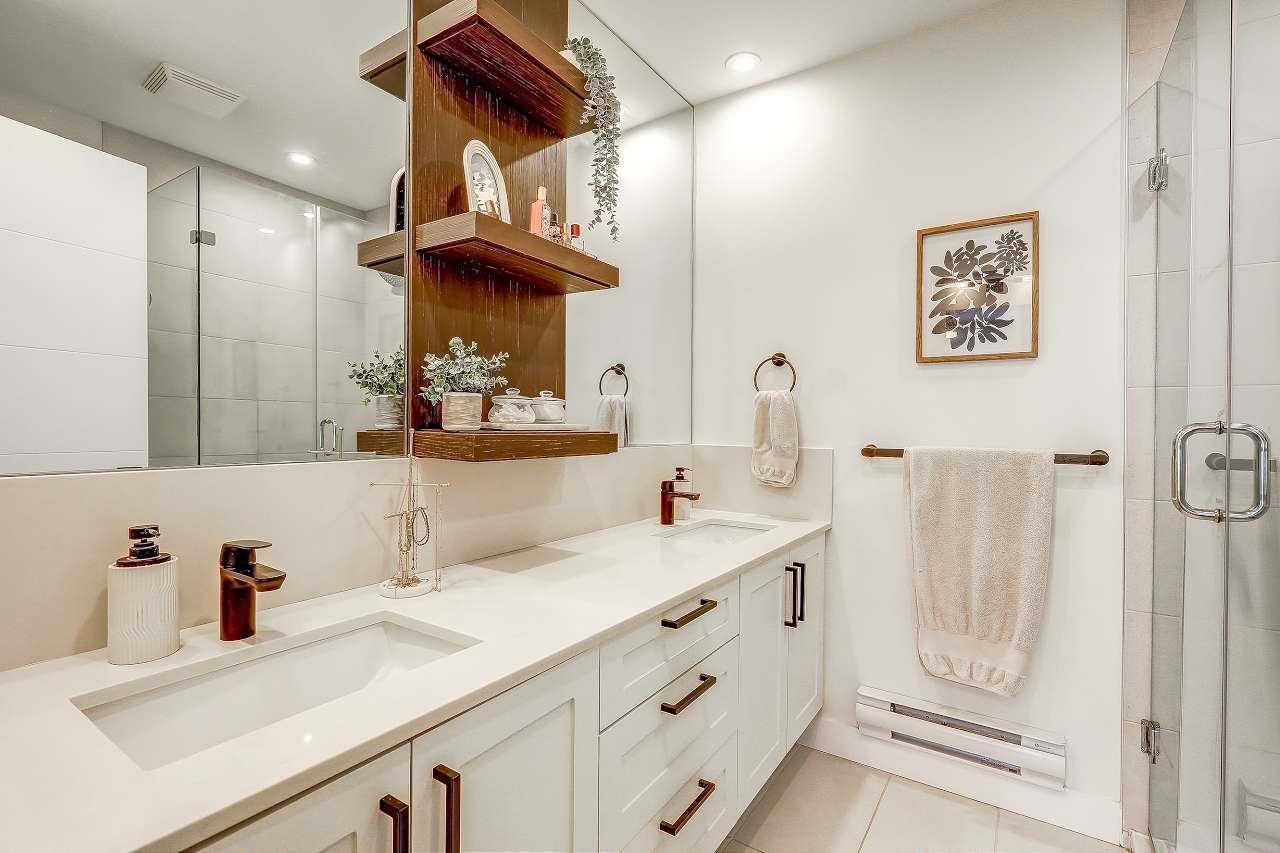 Photo 12 of 17 1708 King George Boulevard, Surrey BC