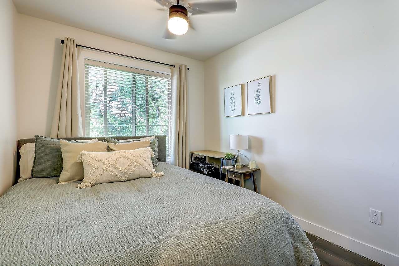 Photo 5 of 17 1708 King George Boulevard, Surrey BC