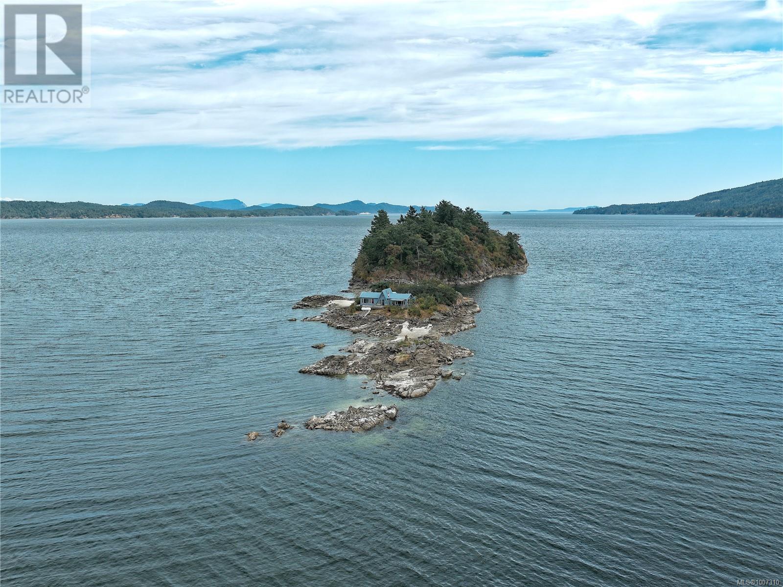 Lot A Twilight Island, Salt Spring