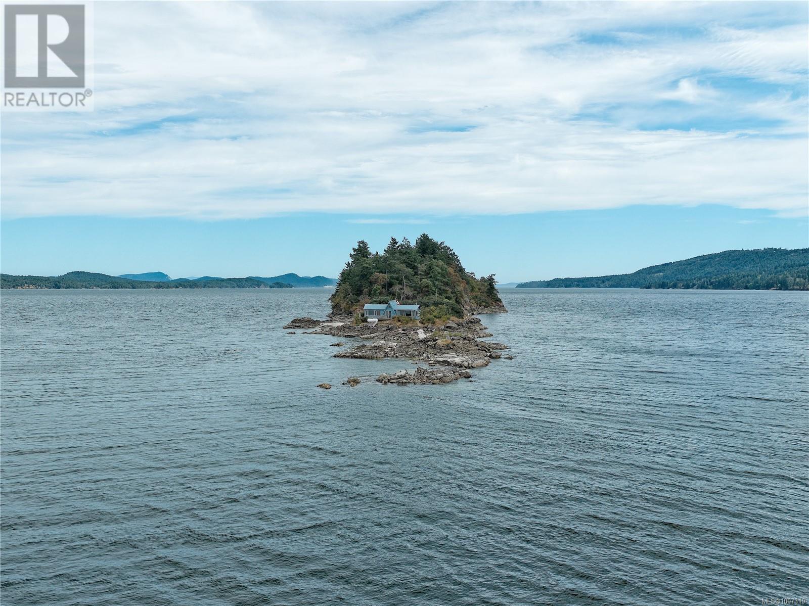 Lot A Twilight Island, Salt Spring