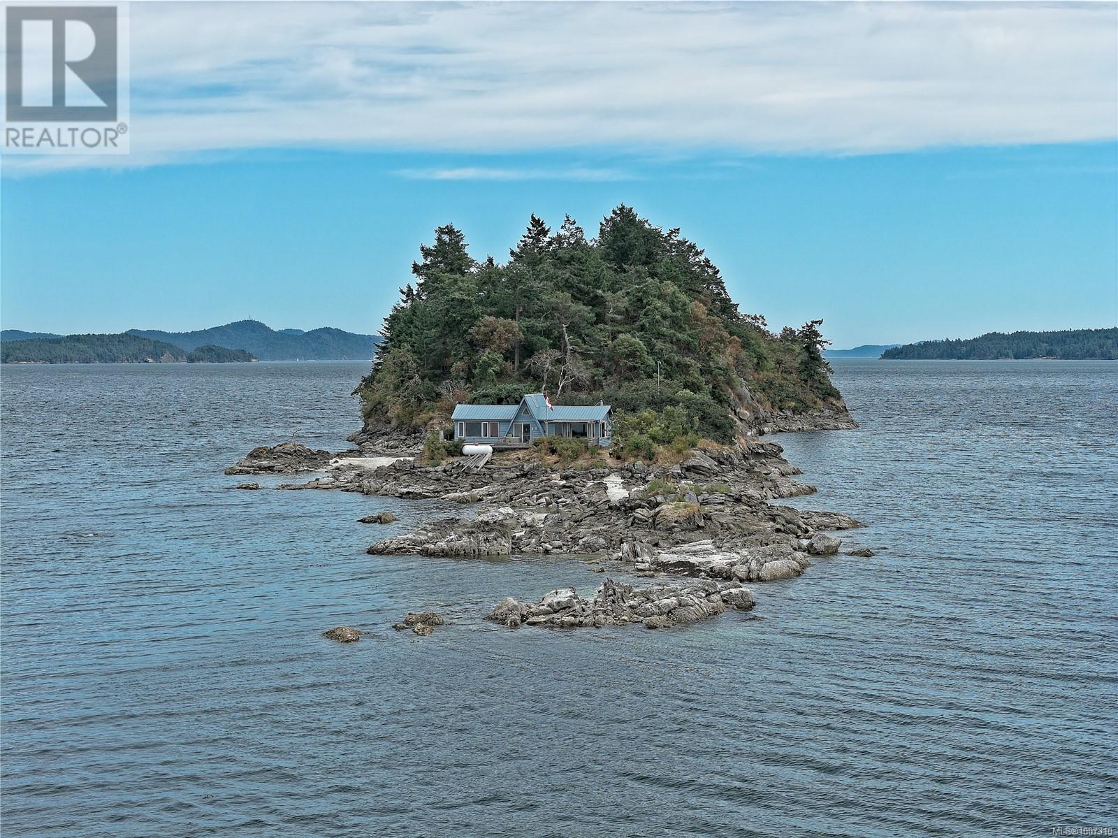 Lot A Twilight Island, Salt Spring