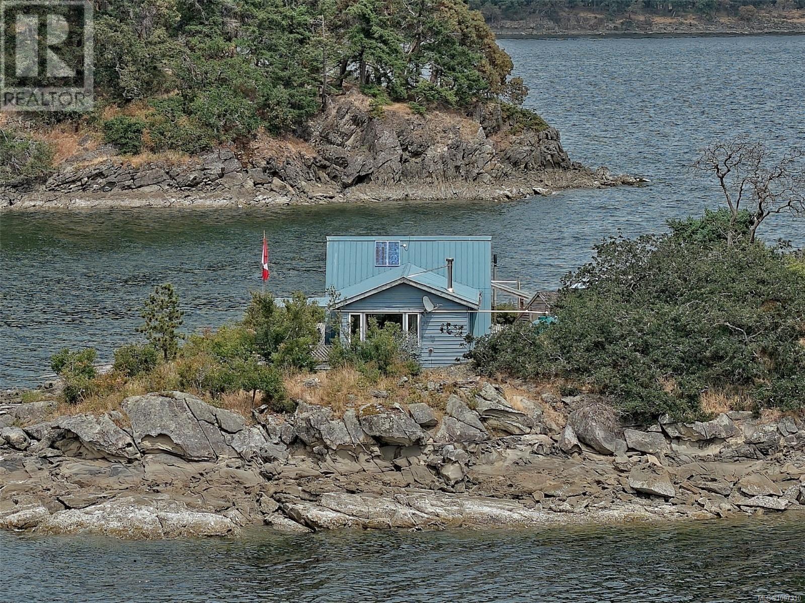 Lot A Twilight Island, Salt Spring