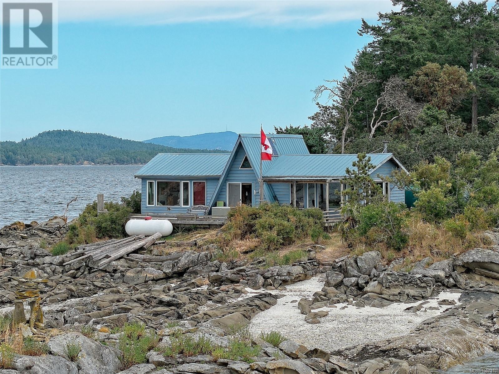 Lot A Twilight Island, Salt Spring