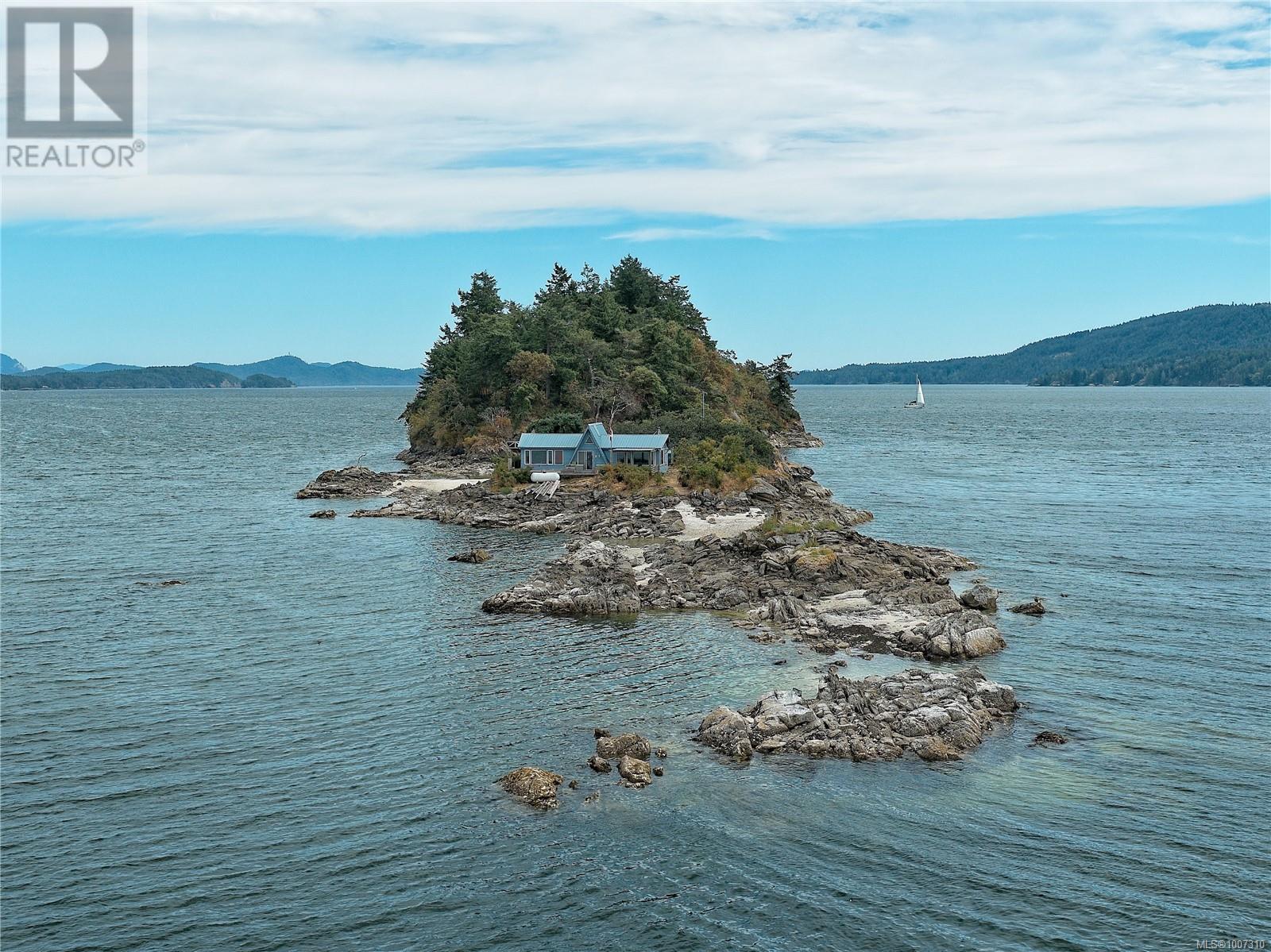 Lot A Twilight Island, Salt Spring
