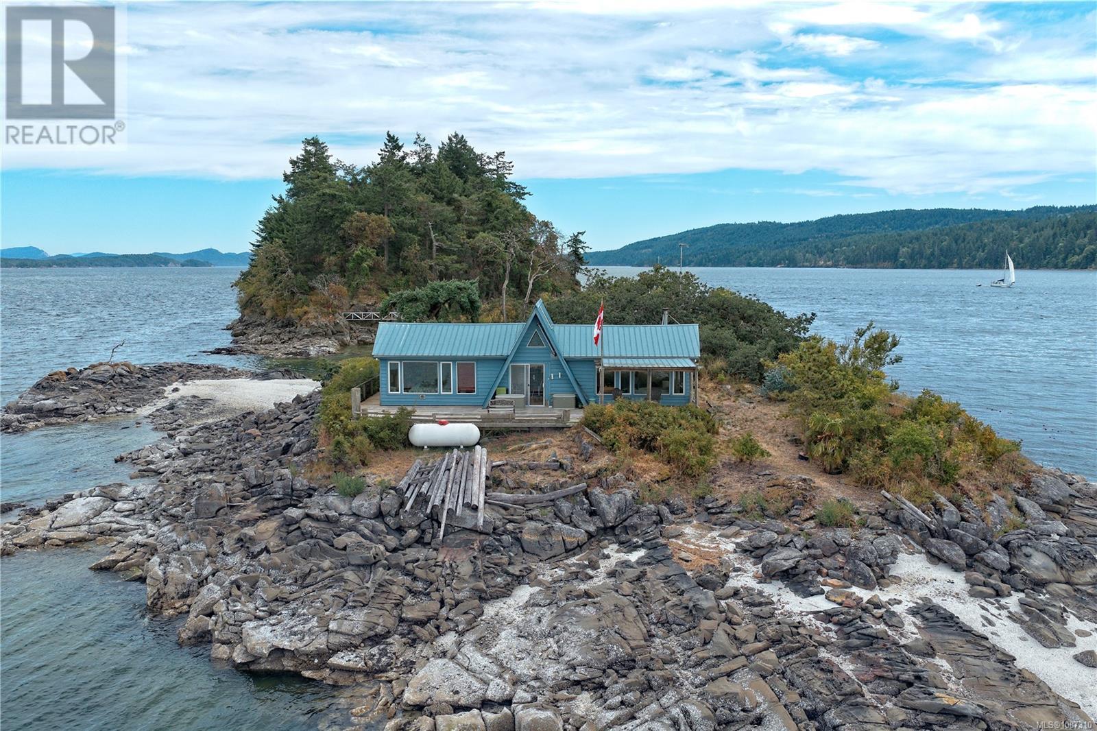 Lot A Twilight Island, Salt Spring