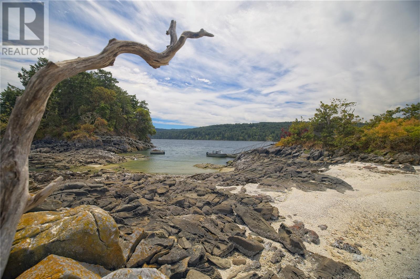 Lot A Twilight Island, Salt Spring