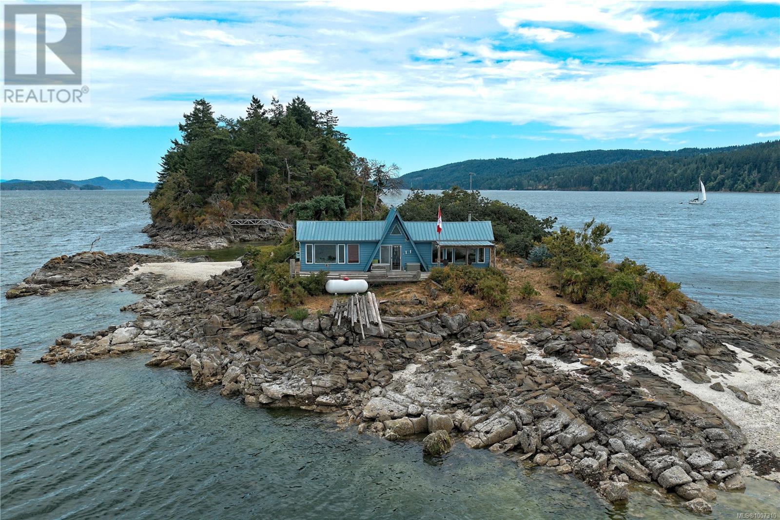 Lot A Twilight Island, Salt Spring