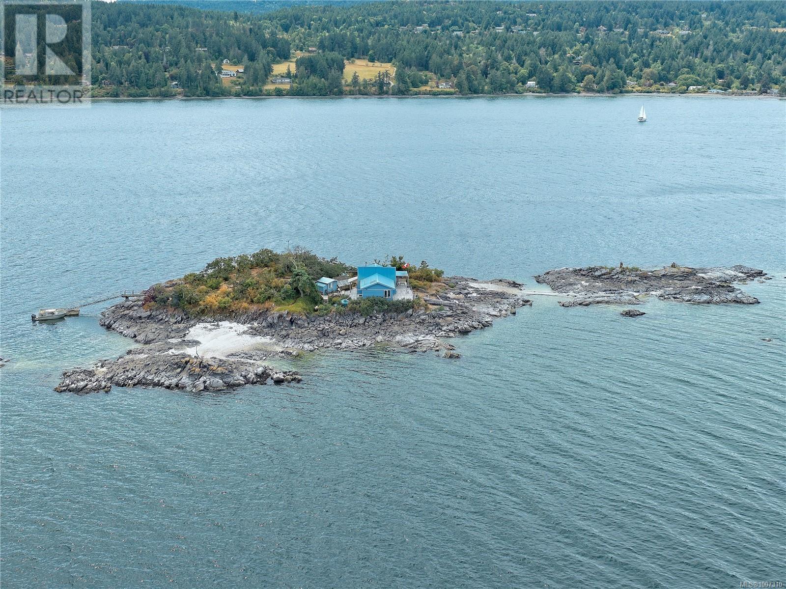Lot A Twilight Island, Salt Spring