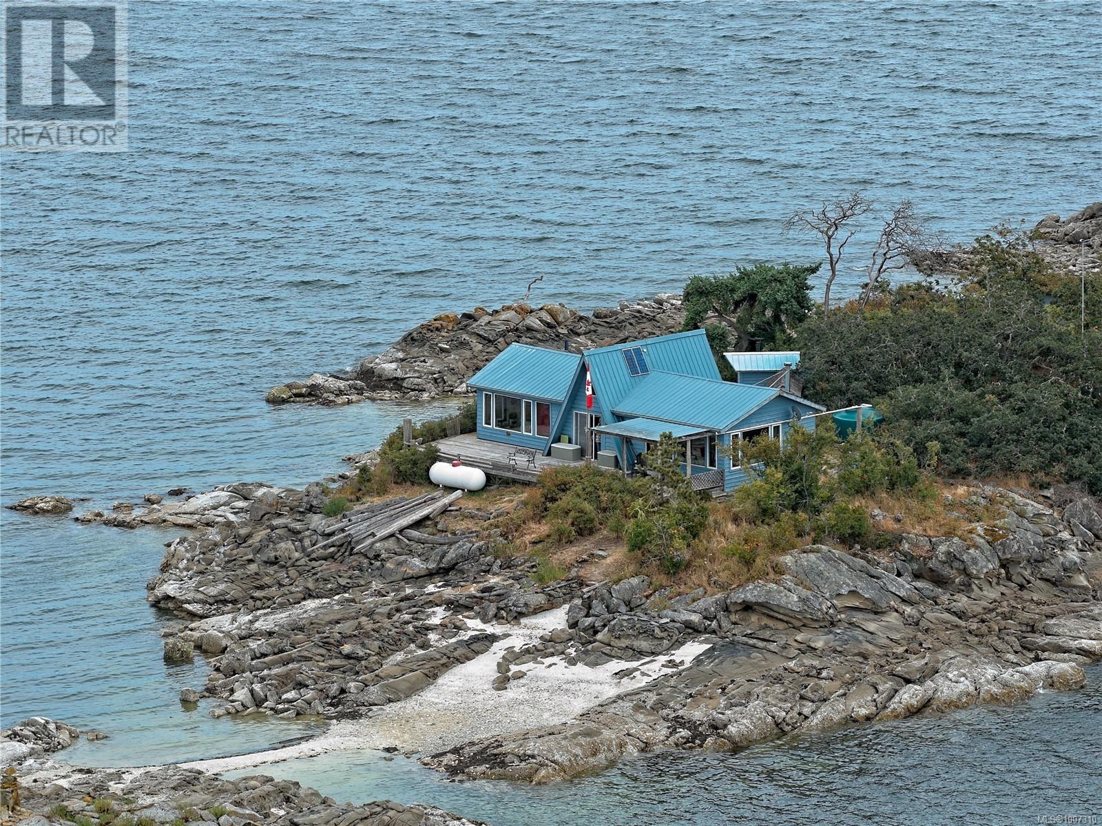 Lot A Twilight Island, Salt Spring