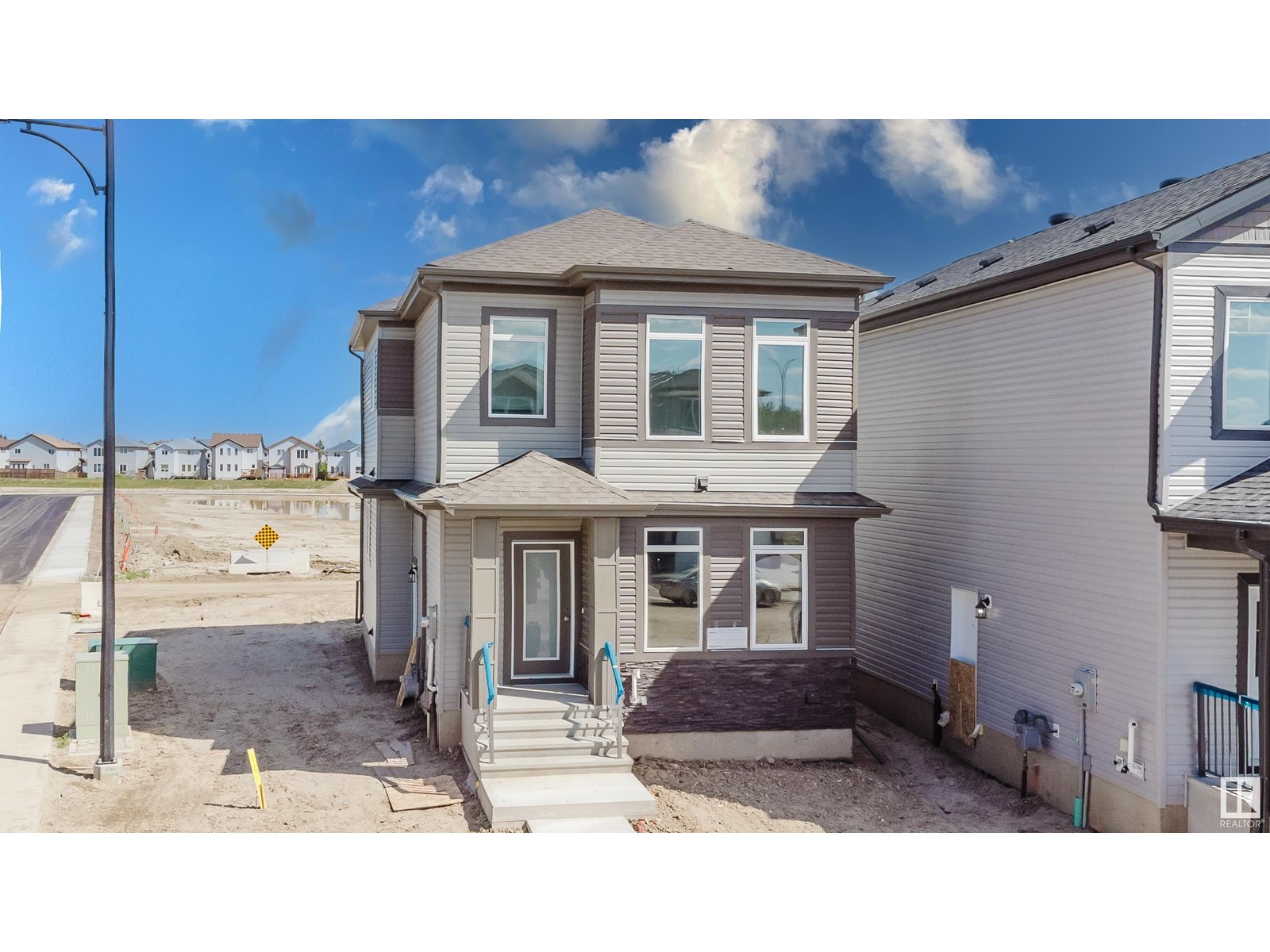 Photo 3 of 261 Munn Wy, Leduc AB