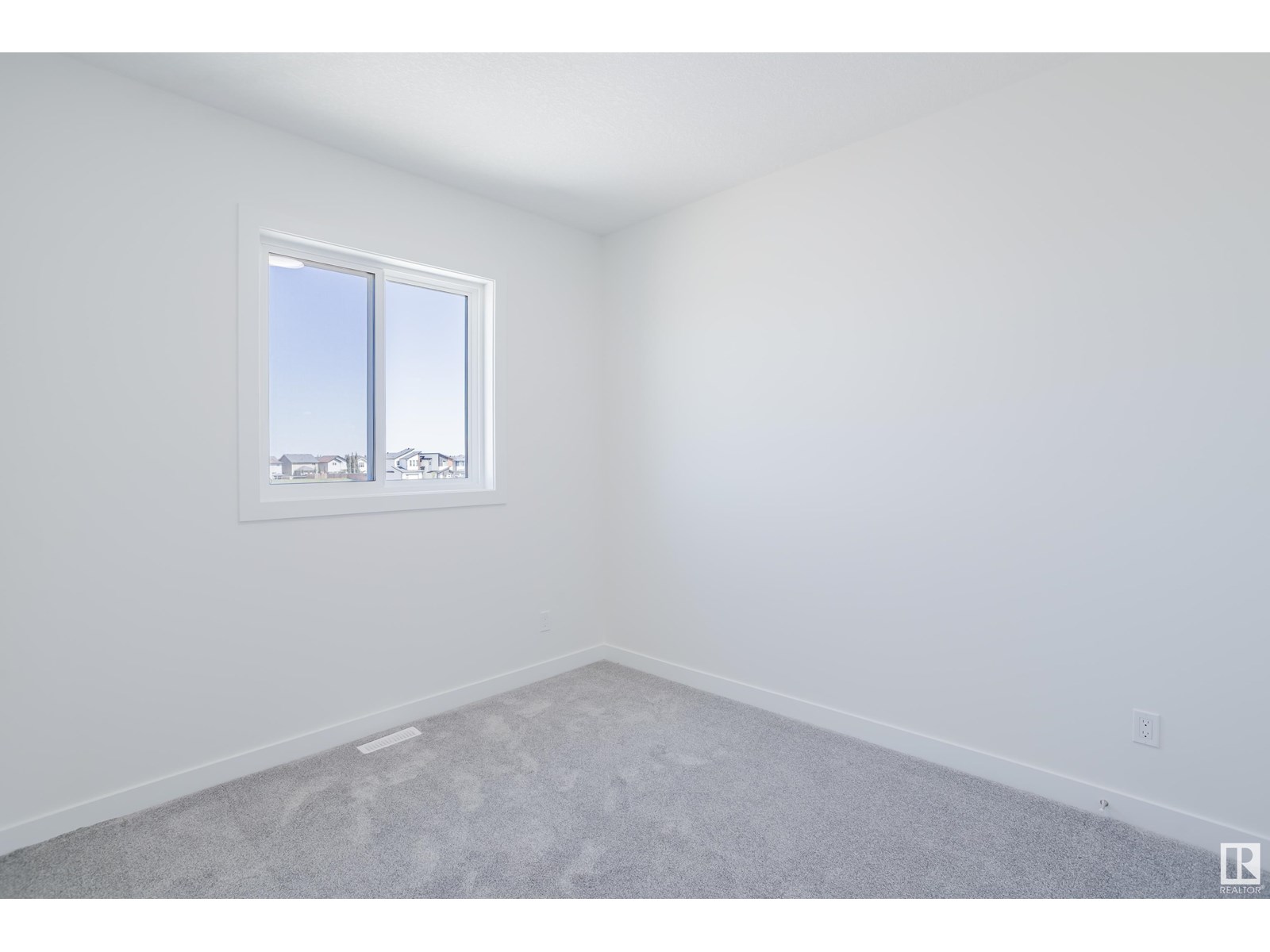 Photo 38 of 261 Munn Wy, Leduc AB
