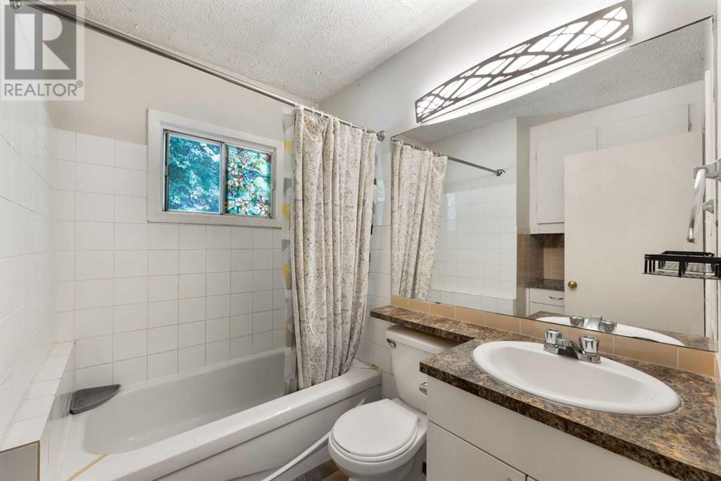 Single Family House Bungalow for Sale in   Avenue NW Montgomery Calgary 